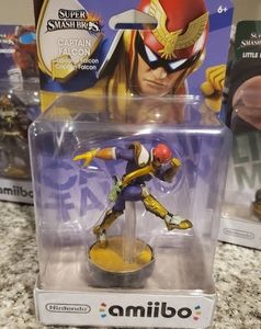 Captain Falcon Amiibo